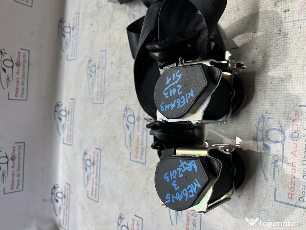 Set Centuri fata cu capsa Renault Megane 3 2012