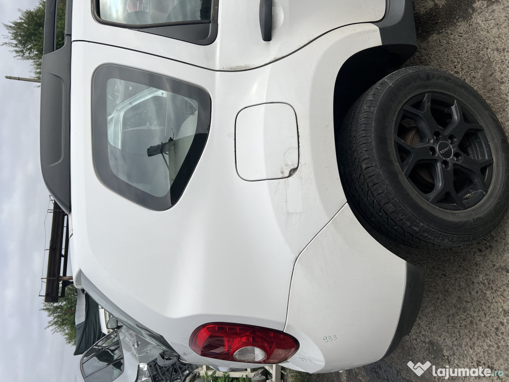 Aripa Dreapta Spate Dacia Duster 1.5 Motorina 2013