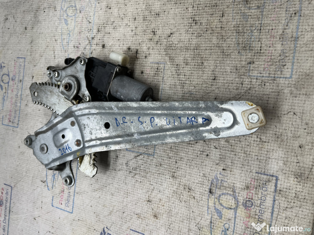 Macara geam dreapta spate Suzuki Vitara 2015