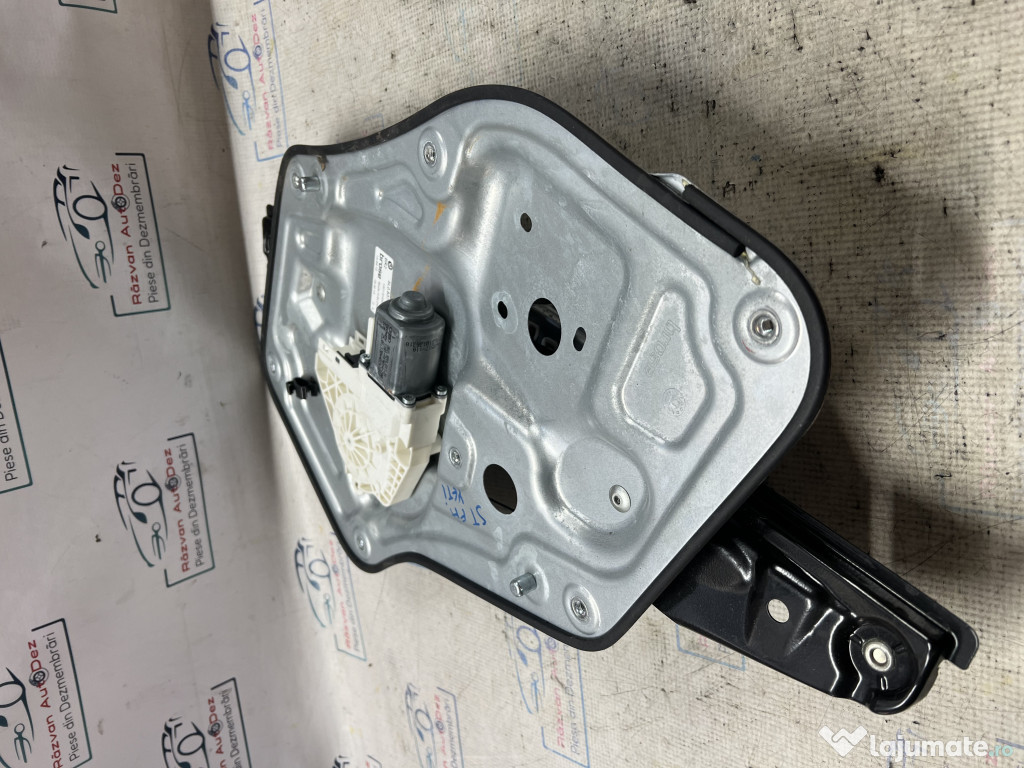 Macara geam stanga fata Skoda Yeti 2013