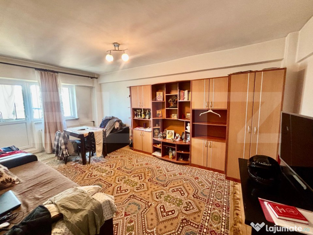 Apartament decomandat, 3 camere, 79mp, zona McDonald's