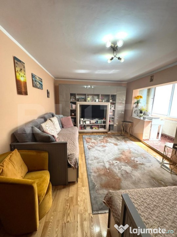 Apartament cu 4 camere, zona ASTRA, Etaj 2, decomandat de va