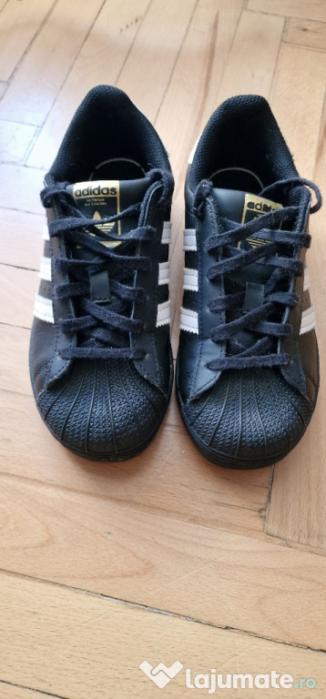 Adidas superstar