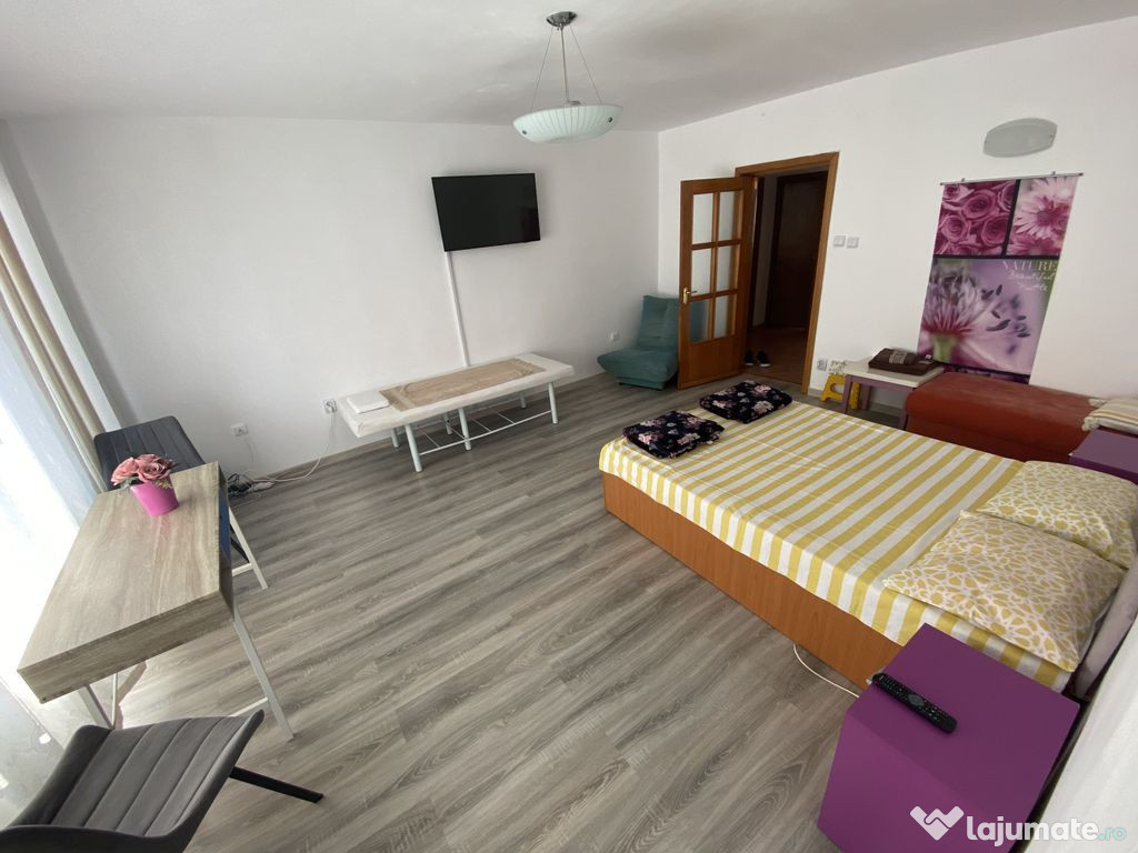 Apartament 3 camere Faleza Nord cu Vedere la Mare