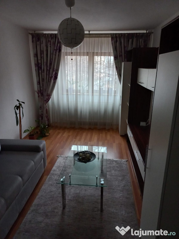 Apartament 2 camere decomandat etajul 1 Calea Bucuresti