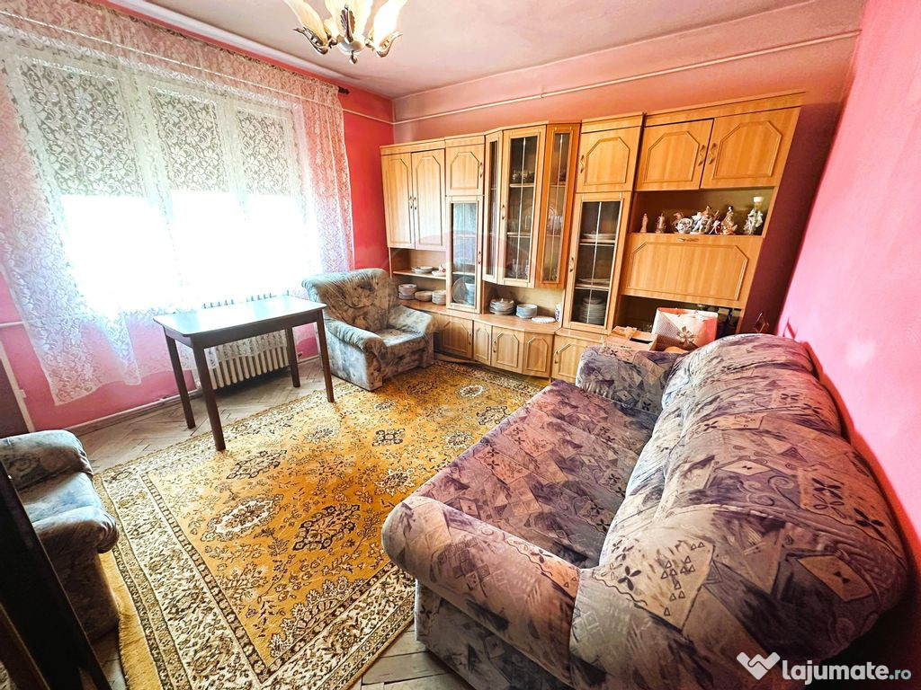 Apartament 2 camere complet decomandat – etaj 4 cu balc...