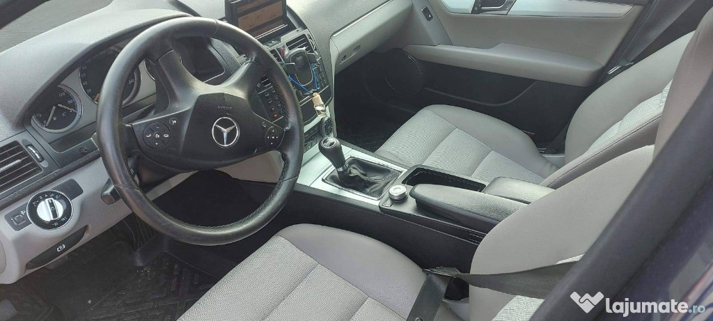 Vand Mercedes C-Class 200. Telefon: 0722 723 502