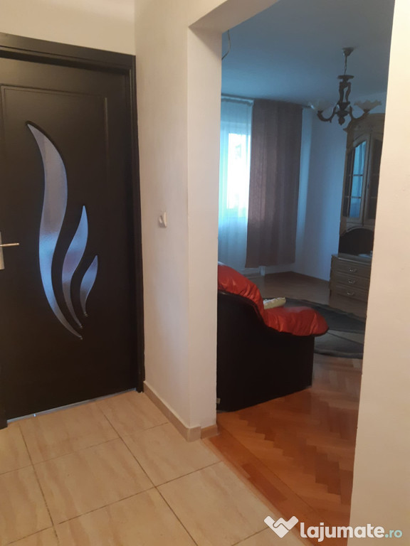 Apartament 2 camere decomandat,etaj 3 Radu Negru