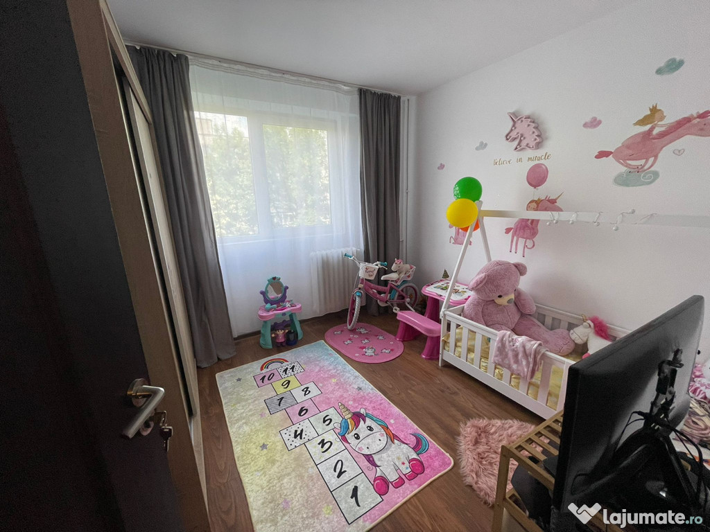 Vand apartament 2 camere Decomandat 70000€ Negociabil