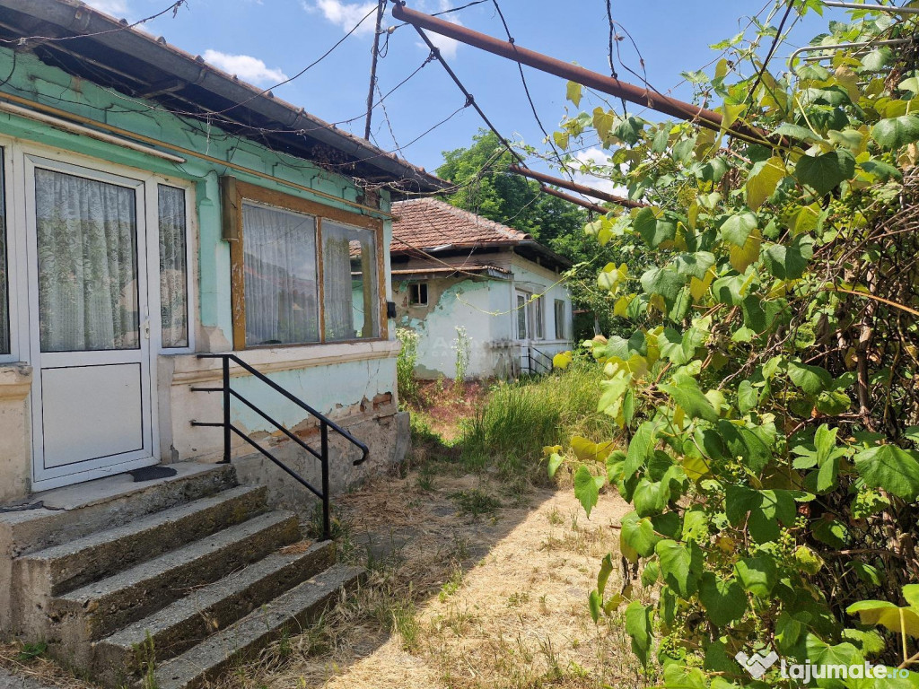 Case - teren 302 mp - Poenari - Ramnicu Valcea