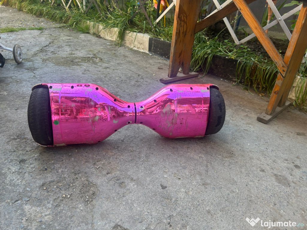 Vând Hoverboard roz