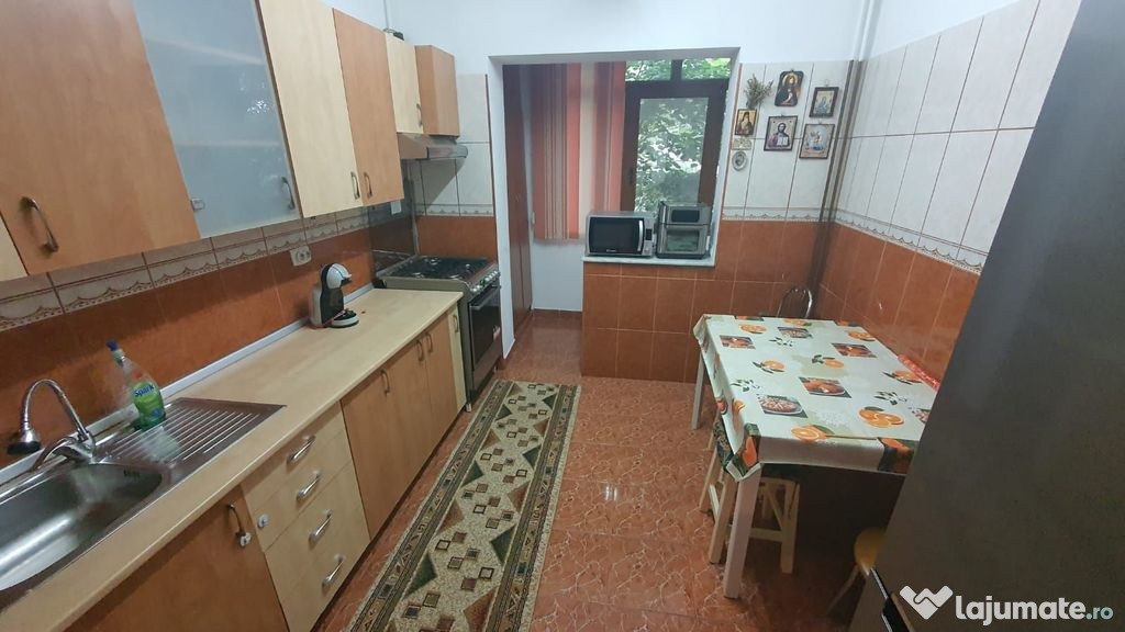 Berceni Piata Sudului Oltenitei 3 cam etaj 1