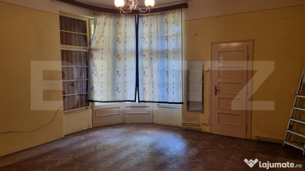Apartament 2 camere, decomandat, zona ultracentrala, 72 mp