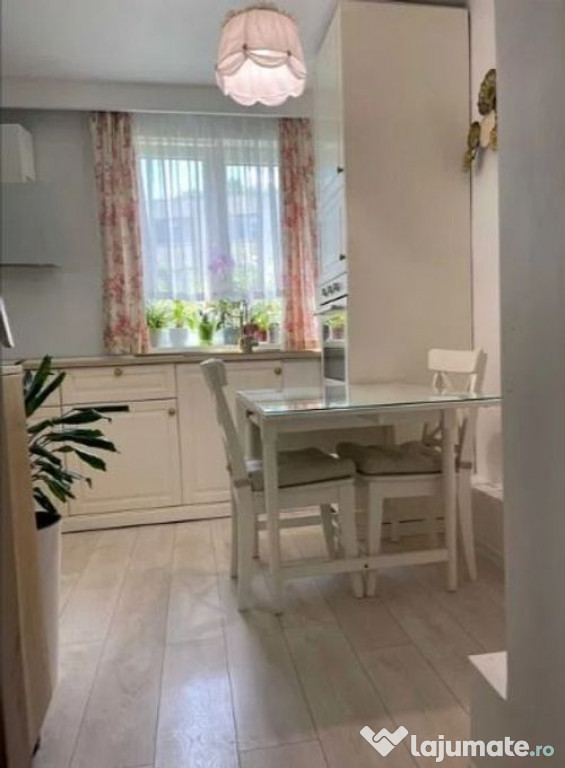 Acasă în inima sectorului 4, apartament 4 camere!