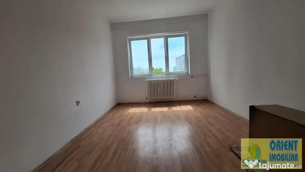 Far, garsoniera, etaj 3, vanzari Constanta