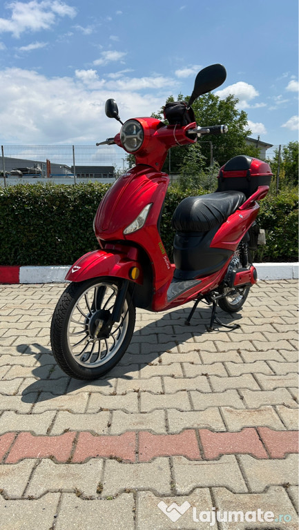 VÂND SCUTER ELECTRIC RDB SULINA CA NOU