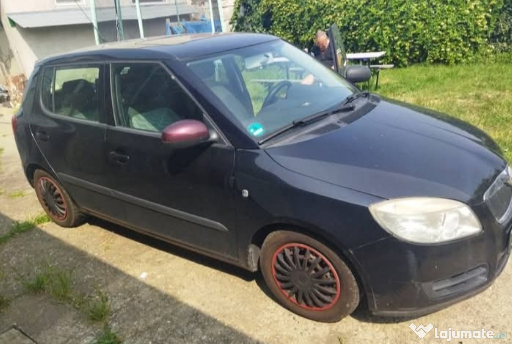 Skoda Fabia 2 2600 €