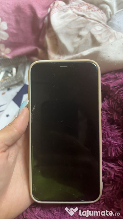 Iphone 11,culoare alb