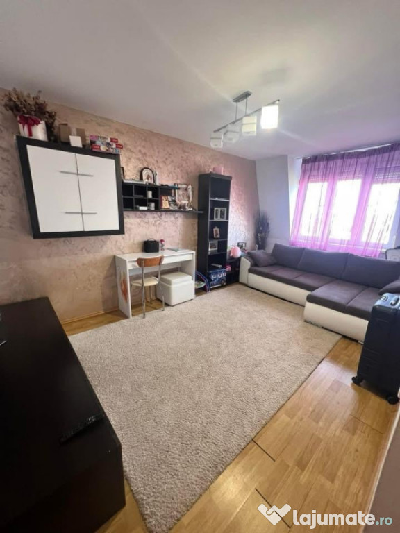 Apartament 4 camere decomandat cu scara interioara, Zona Sar