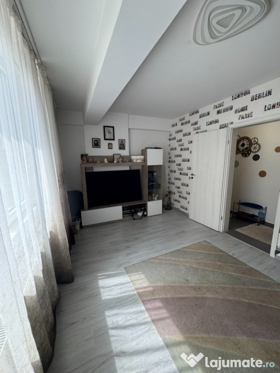 Apartament cu 2 camere, Mobilat si Utilat -Metrou la 3 minute-