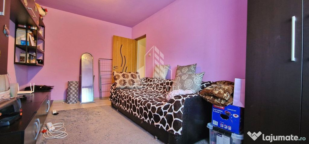Apartament cu 2 camere, decomandat, centrala proprie, zon...