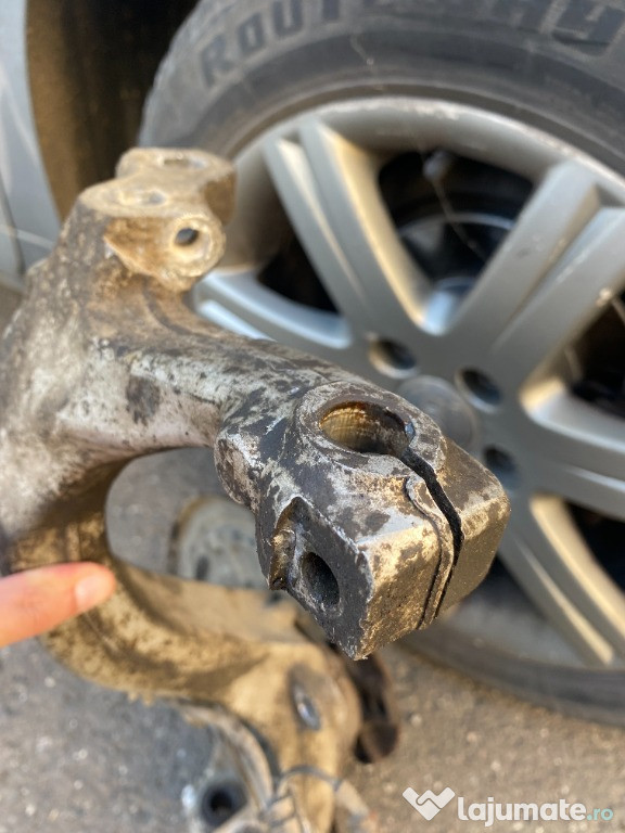 Fuzeta Fata Dreapta Audi A4 B7 2005 completa
