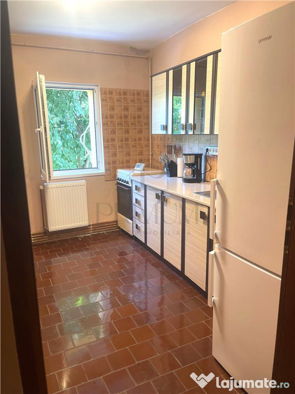 DAMBOVITA - ETAJ 2 - BLOC IZOLAT - 3 camere - 2 bai - 2 balc