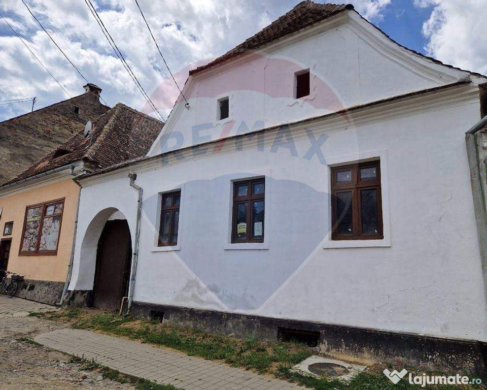 Casă săsească tradițională în inima Biertanului –...