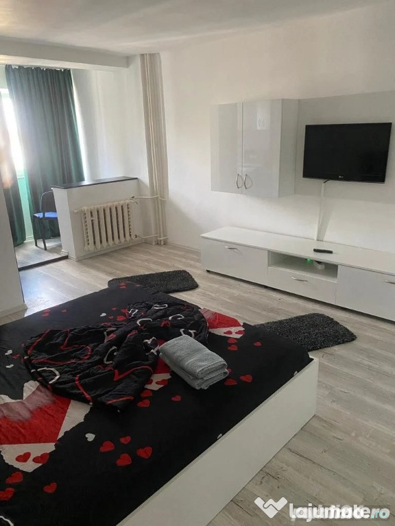 1 camera in zona Complexului Studentesc