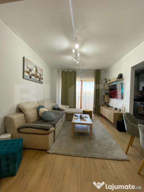 Apartament 3 camere complet mobilat și utilat – Etaj 8/10