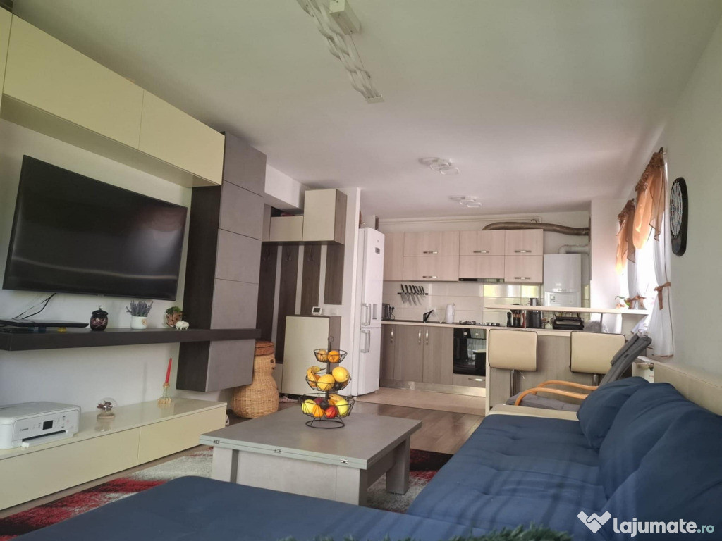 Apartament de 2 camere zona TRACTORUL