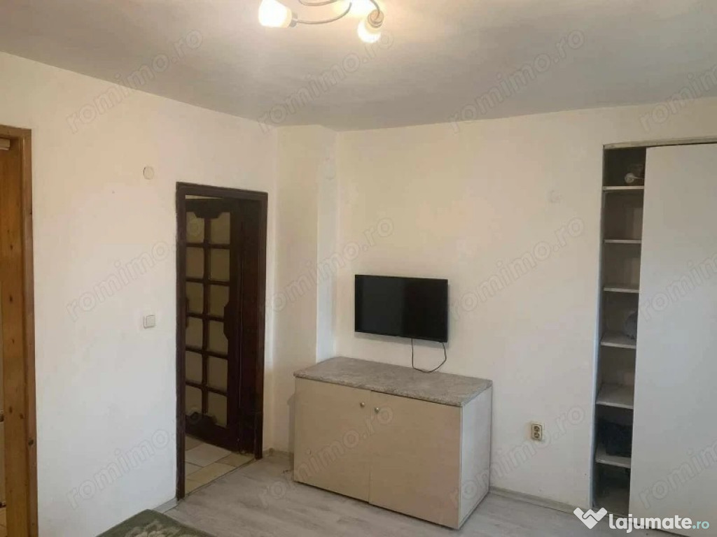1 camera in zona Spitalului Judetean