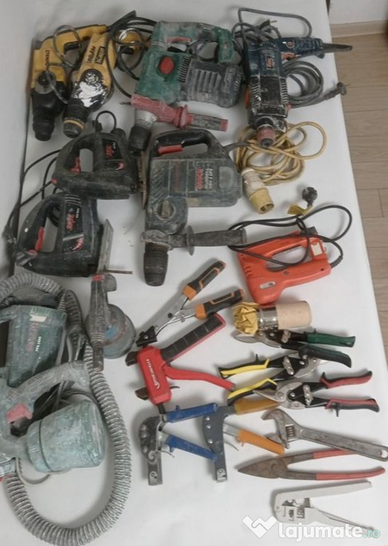 Bormașină scule și unelte Bosch, DeWalt