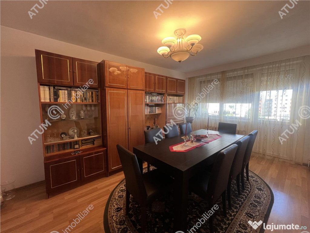 Apartament de 3 camere decomandate cu balcon si pivnita zona