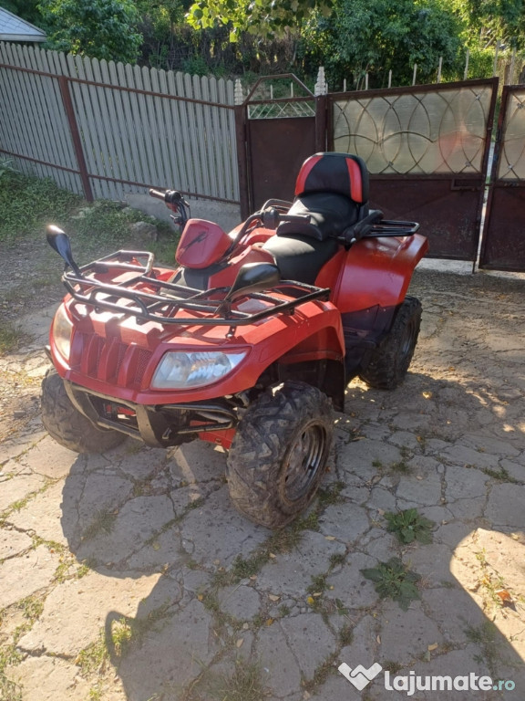 Atv arctic cat 700 cc 4×4