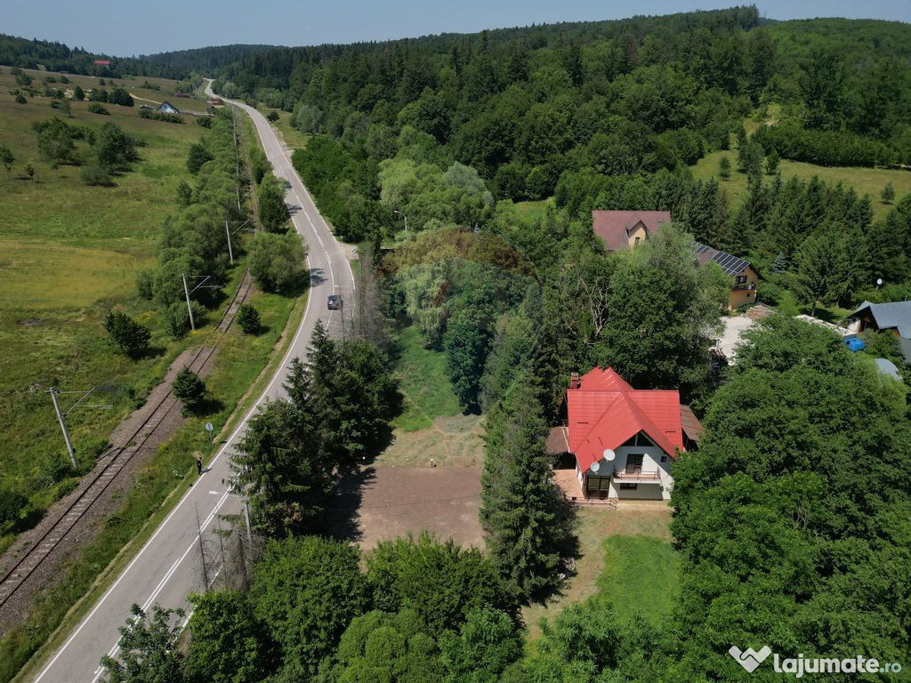 Casa cu teren generos – refugiul perfect în Paltinoasa...