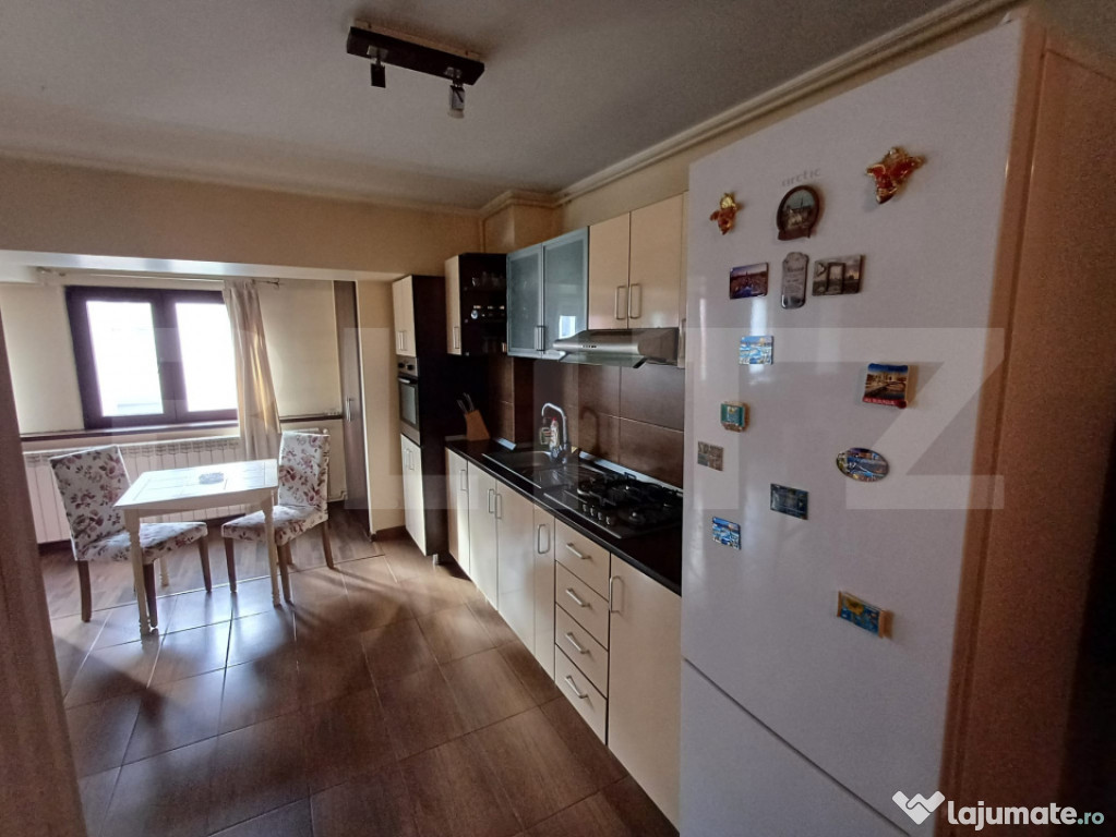 Inchiriere apartament cu 2 camere, 63 mp, decomandat, zona