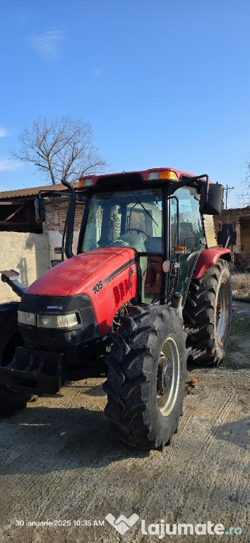 Utilaje agricole (tractoare, hedere, semanatoare, etc.)