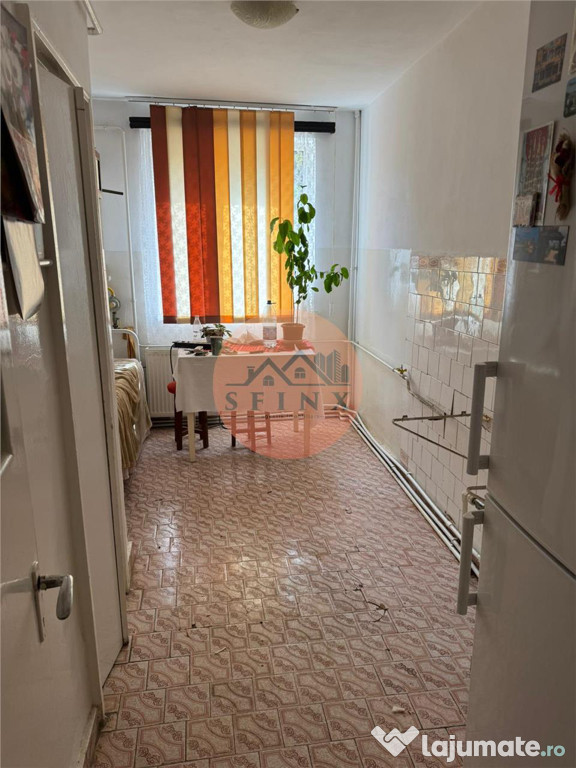 3 camere Micro 19, etaj 1