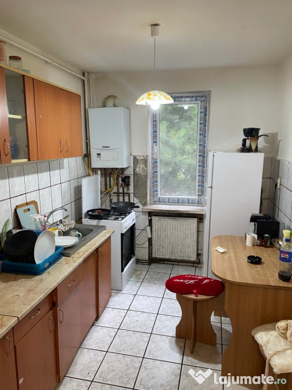V.Babes, 2 camere, etaj 1