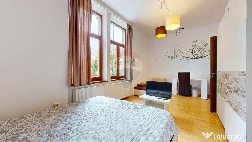Apartament 3 camere de închiriat -Centrul Istoric- Sirul...