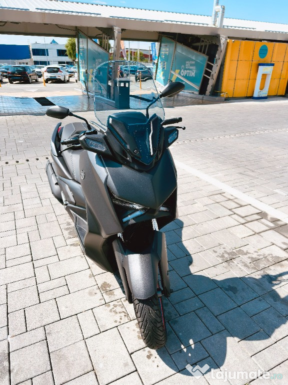 Yamaha XMax 125 cmc - 2024 - doar 4500km - garantie pana in 2026