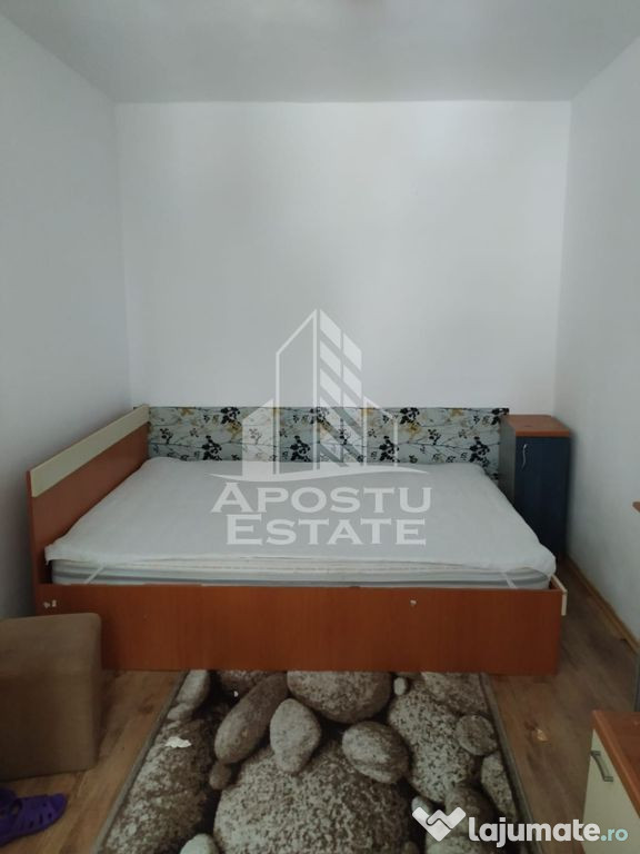 Apartament cu 2 camere, semidecomandat, etajul 2, zona Sa...