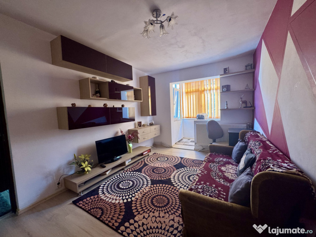 Apartament 3 camere la cheie etaj 2