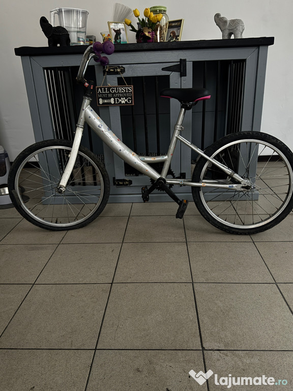 Vând bicicletă pentru copii