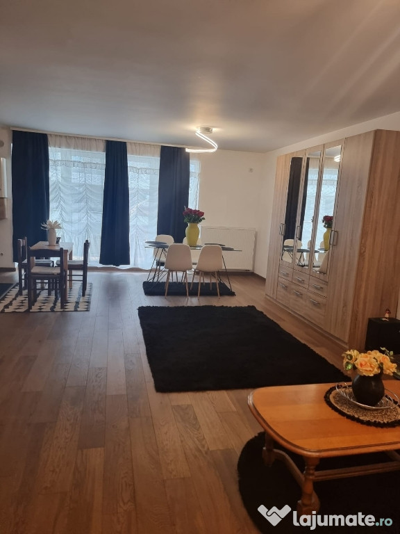 Inchiriez apartament cu 2 camere