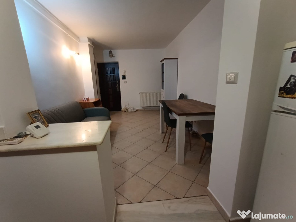 Apartament 2 camere decomandat zona Tomis 3