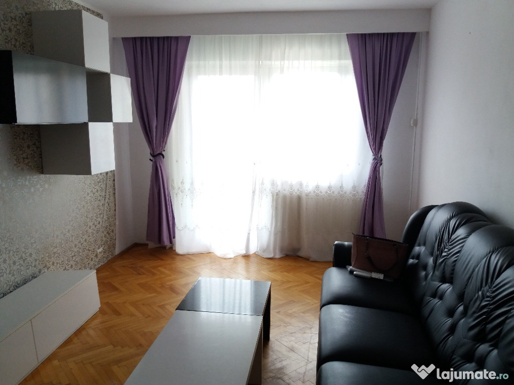 INCHIRIEZ apartament 3 camere ,renovat,zona Centrala