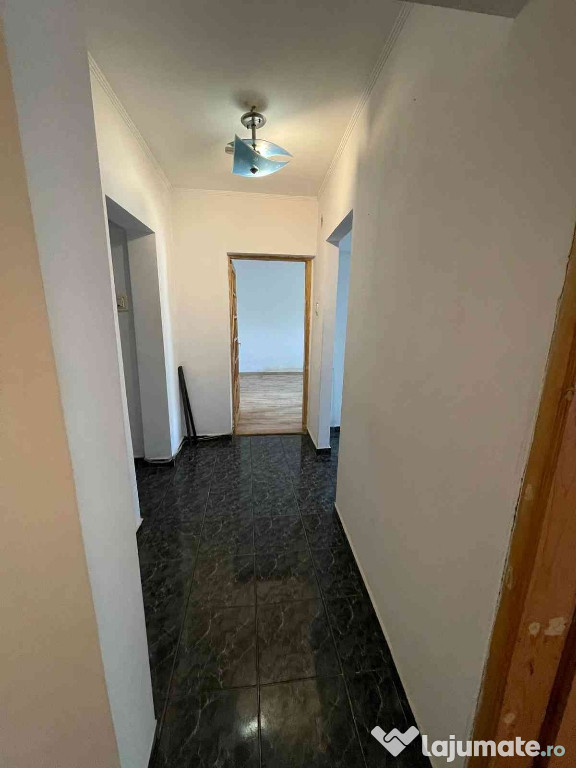 Apartament 2 camere, 54 mp, etaj 2/4 – Calafat, zona Stadion