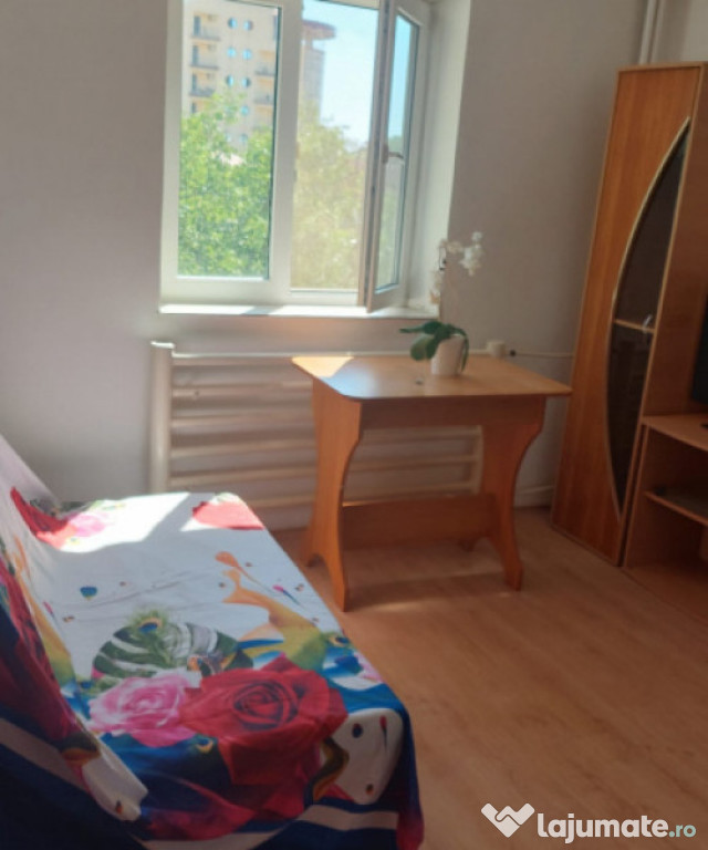 Apartament 3 camere zona Tomis III